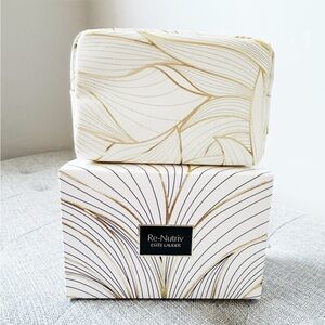 Estée Lauder Re-Nutriv Cosmetic bag with box